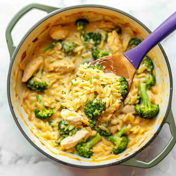 Easy Cheesy Chicken Broccoli Orzo Recipe for Weeknight Dinners 2 image 276